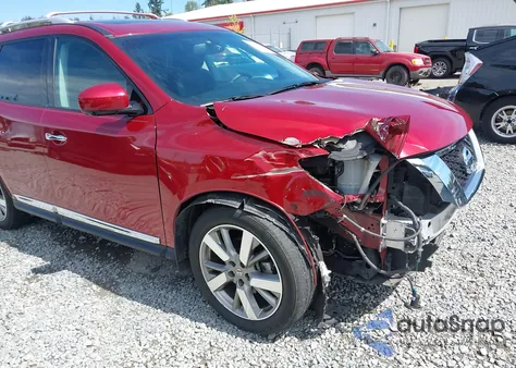 2014 Nissan Pathfinder Platinum z USA, uszkodzony, nr VIN 5N1AR2MM4EC609421